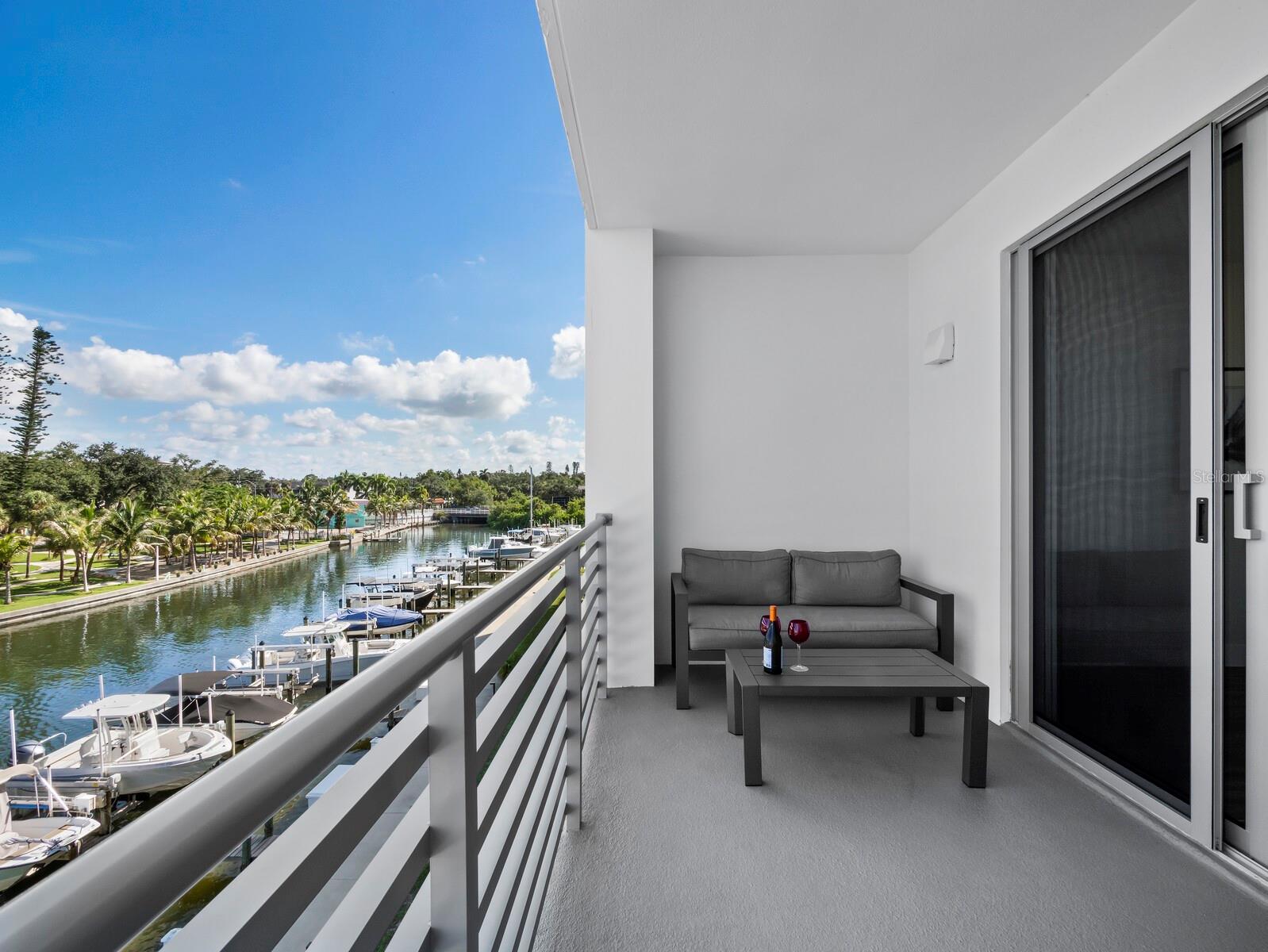 1709 N Tamiami Trl #418 Property Photo 12