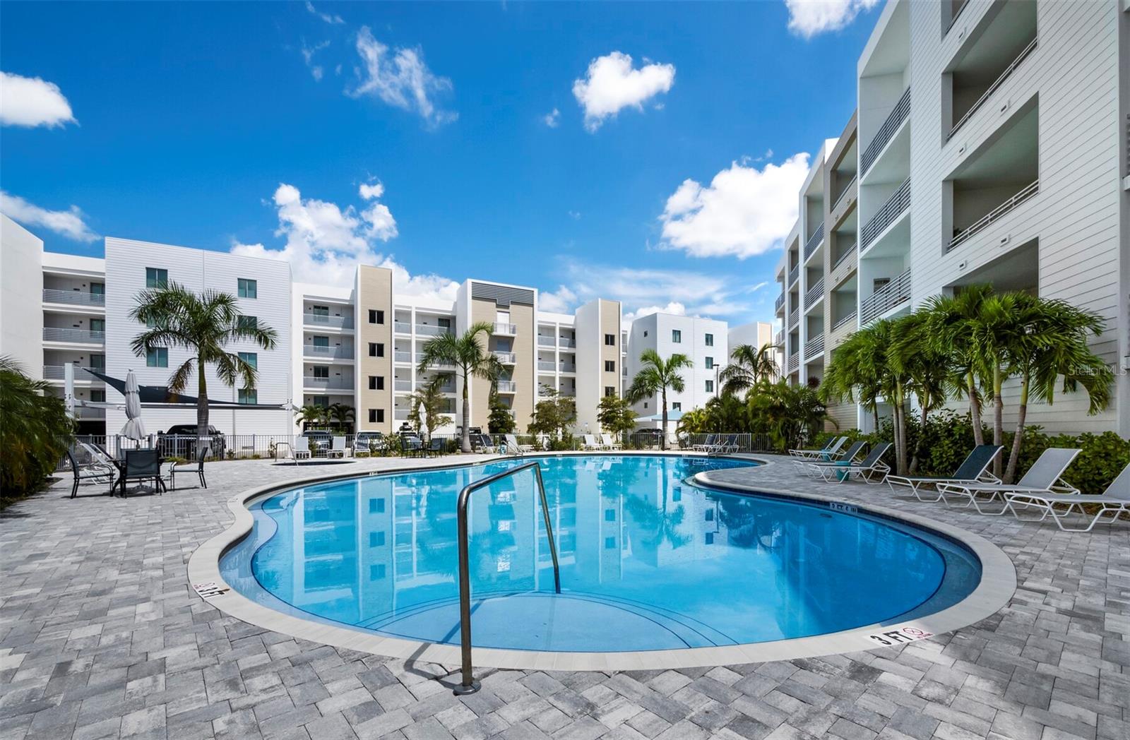 1709 N Tamiami Trl #418 Property Photo 30