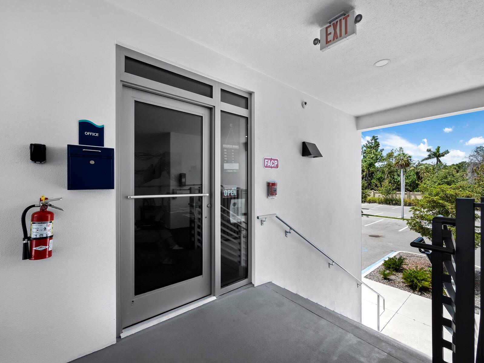 1709 N Tamiami Trl #418 Property Photo 48