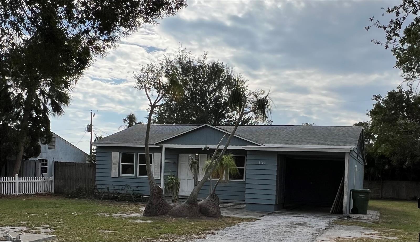 2106 MAGNOLIA ST Property Photo 1