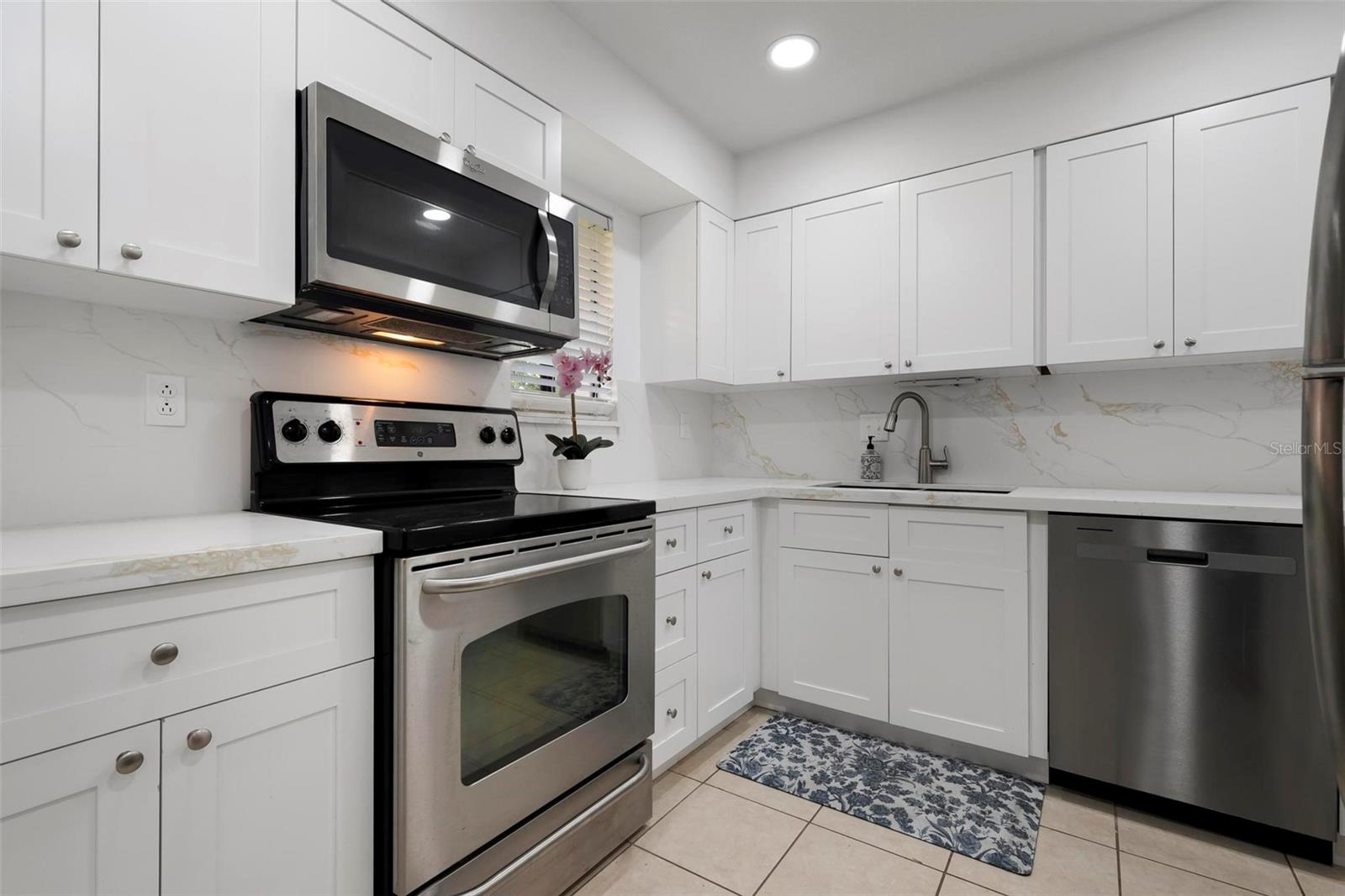 6246 Draw Ln #12 Property Photo 8