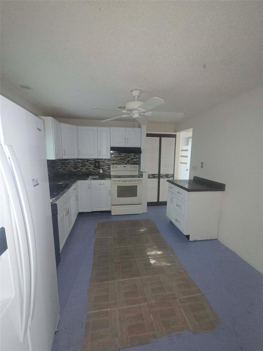 4551 Webber St Property Photo 6