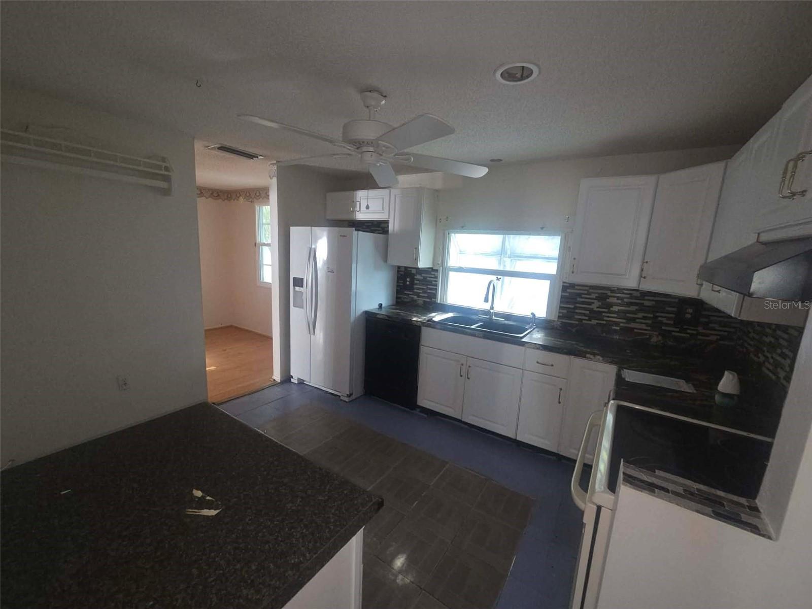 4551 Webber St Property Photo 7