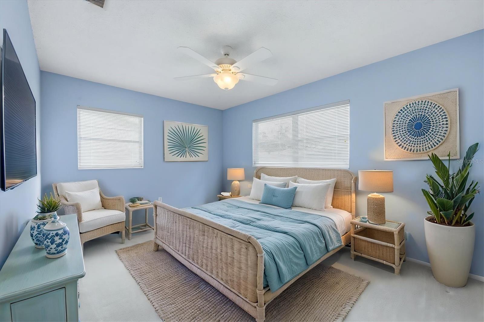 6039 Coral Way Property Photo 11