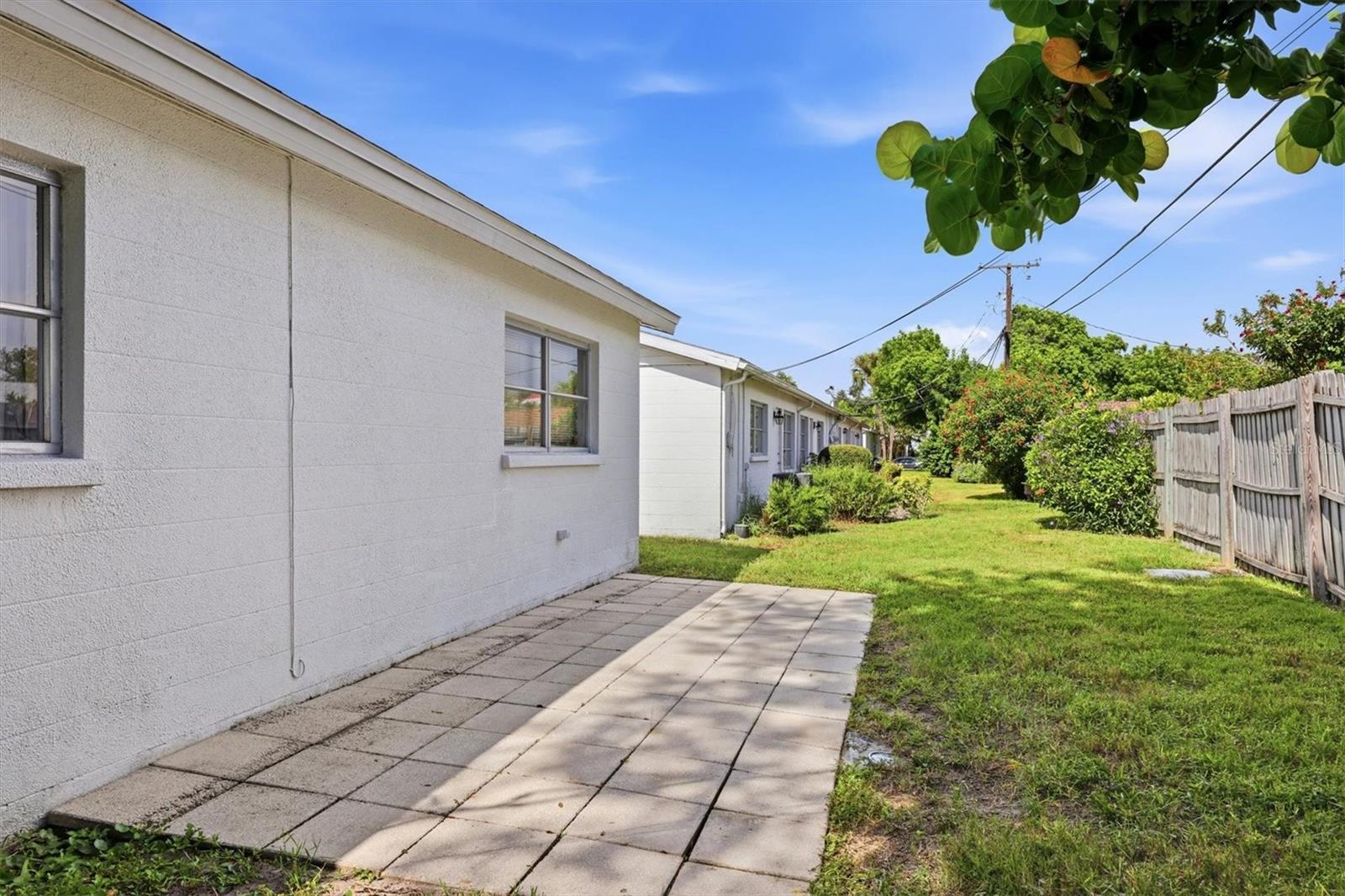 6039 Coral Way Property Photo 18