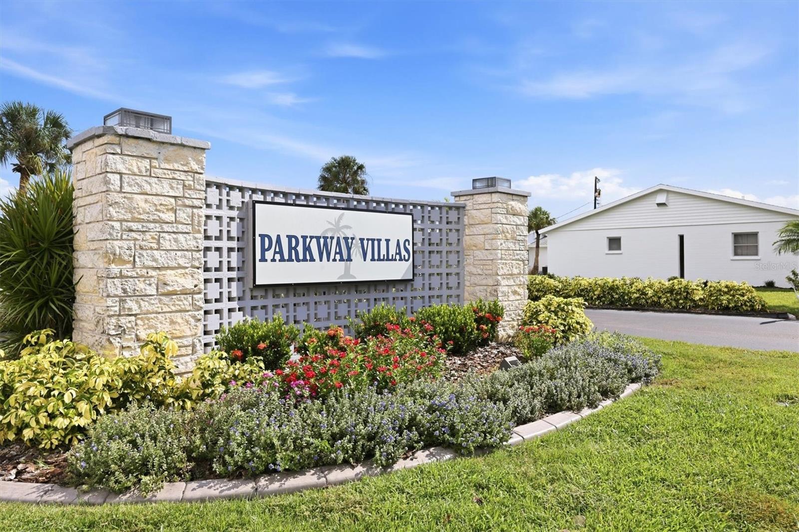 6039 Coral Way Property Photo 19