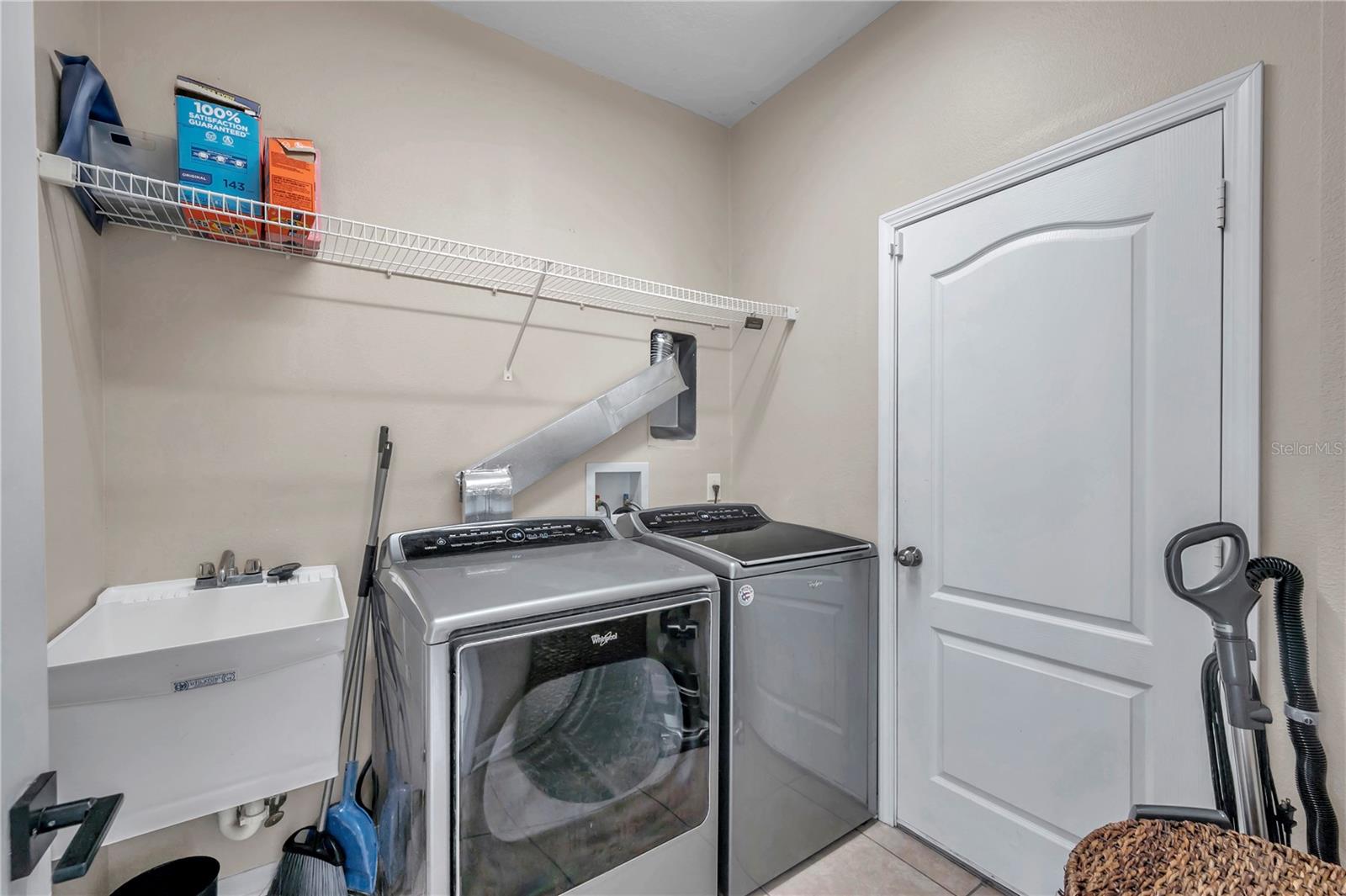 402 Halifax Bay Ct Property Photo 21