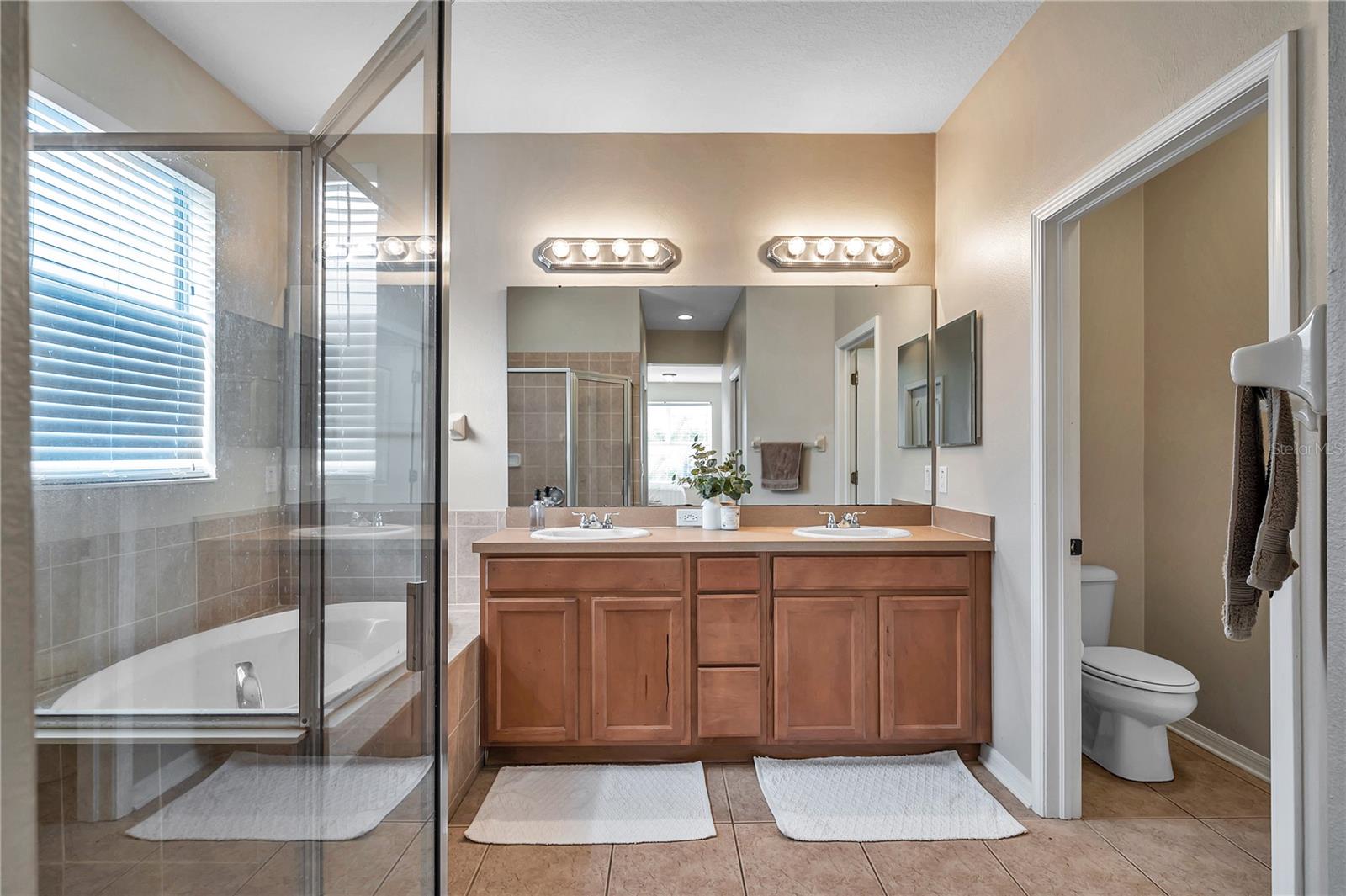 402 Halifax Bay Ct Property Photo 46