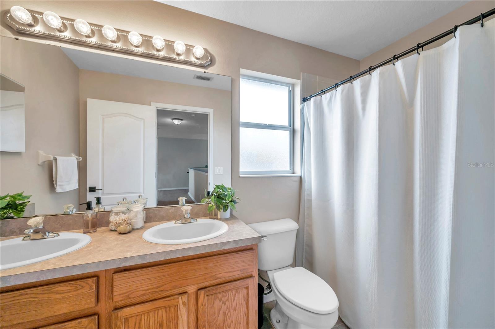 402 Halifax Bay Ct Property Photo 57