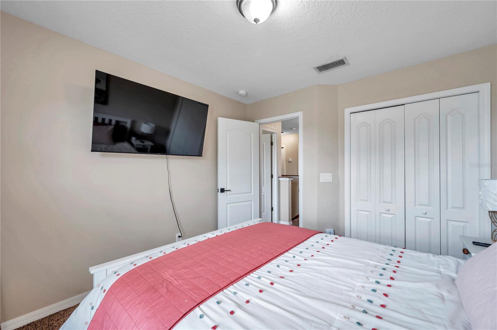 402 Halifax Bay Ct Property Photo 62