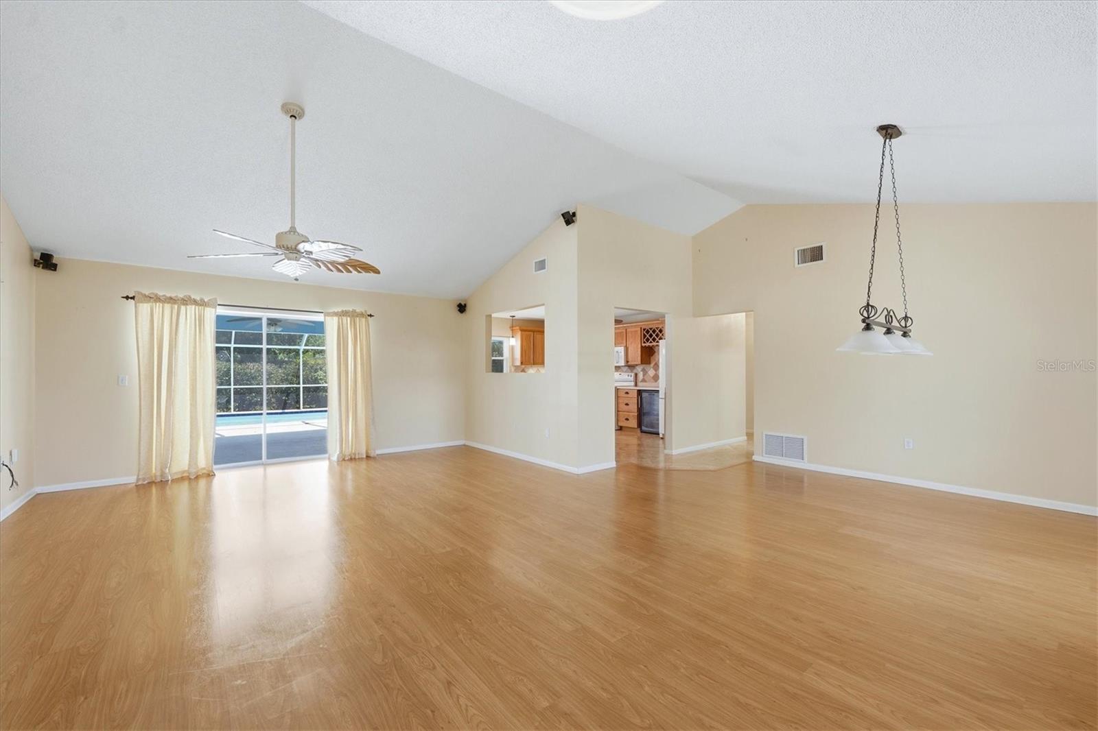 5015 86th Street Ct W Property Photo 12