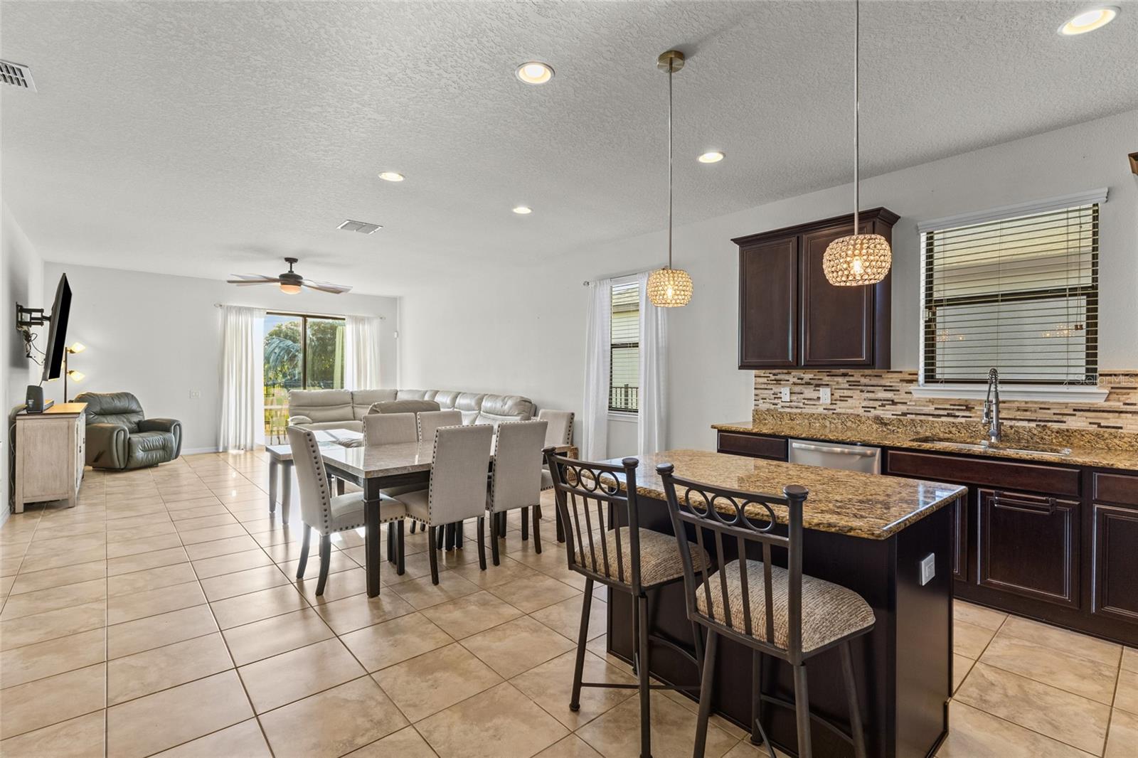 5409 105th Ter E Property Photo 3