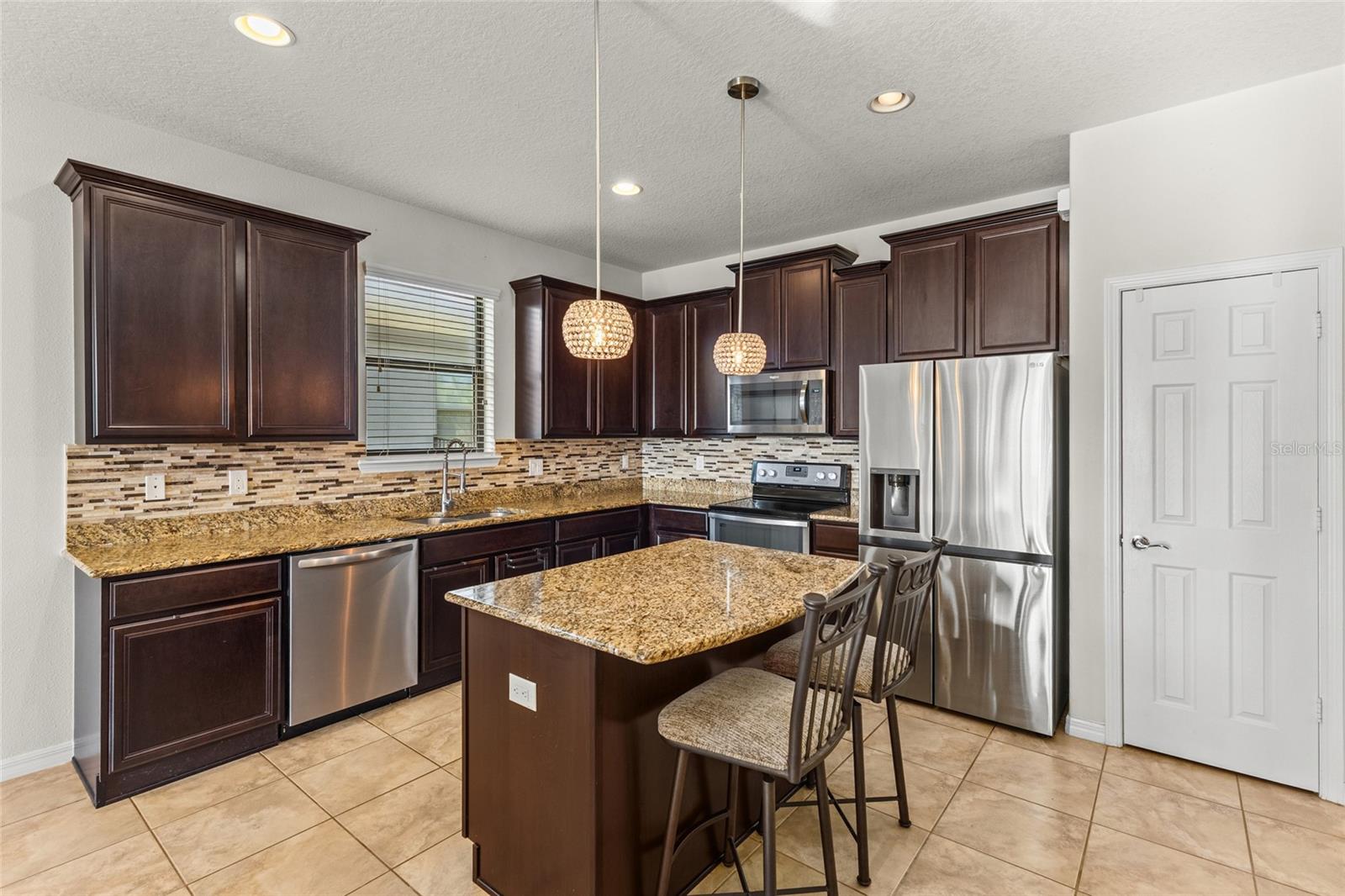 5409 105th Ter E Property Photo 5