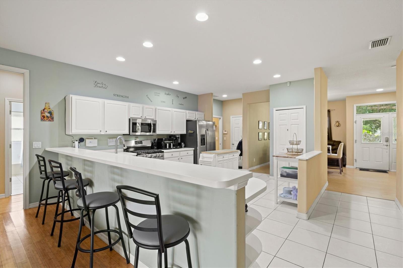 6252 Donnington Ct Property Photo 16