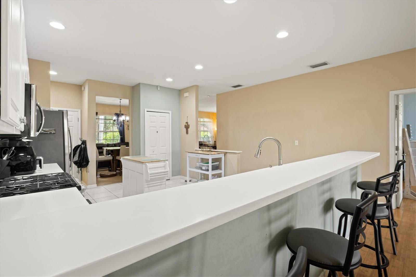 6252 Donnington Ct Property Photo 18
