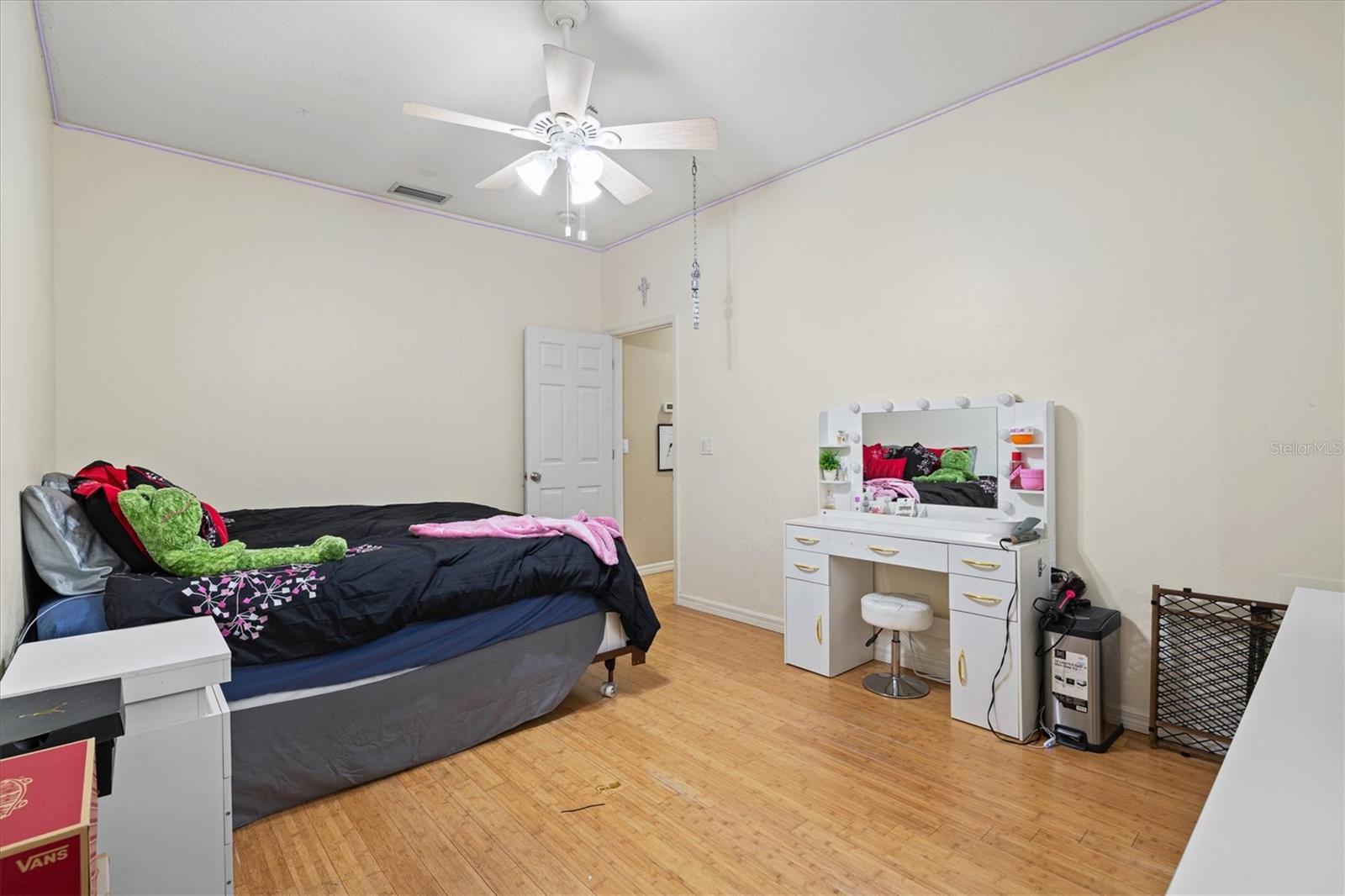 6252 Donnington Ct Property Photo 35