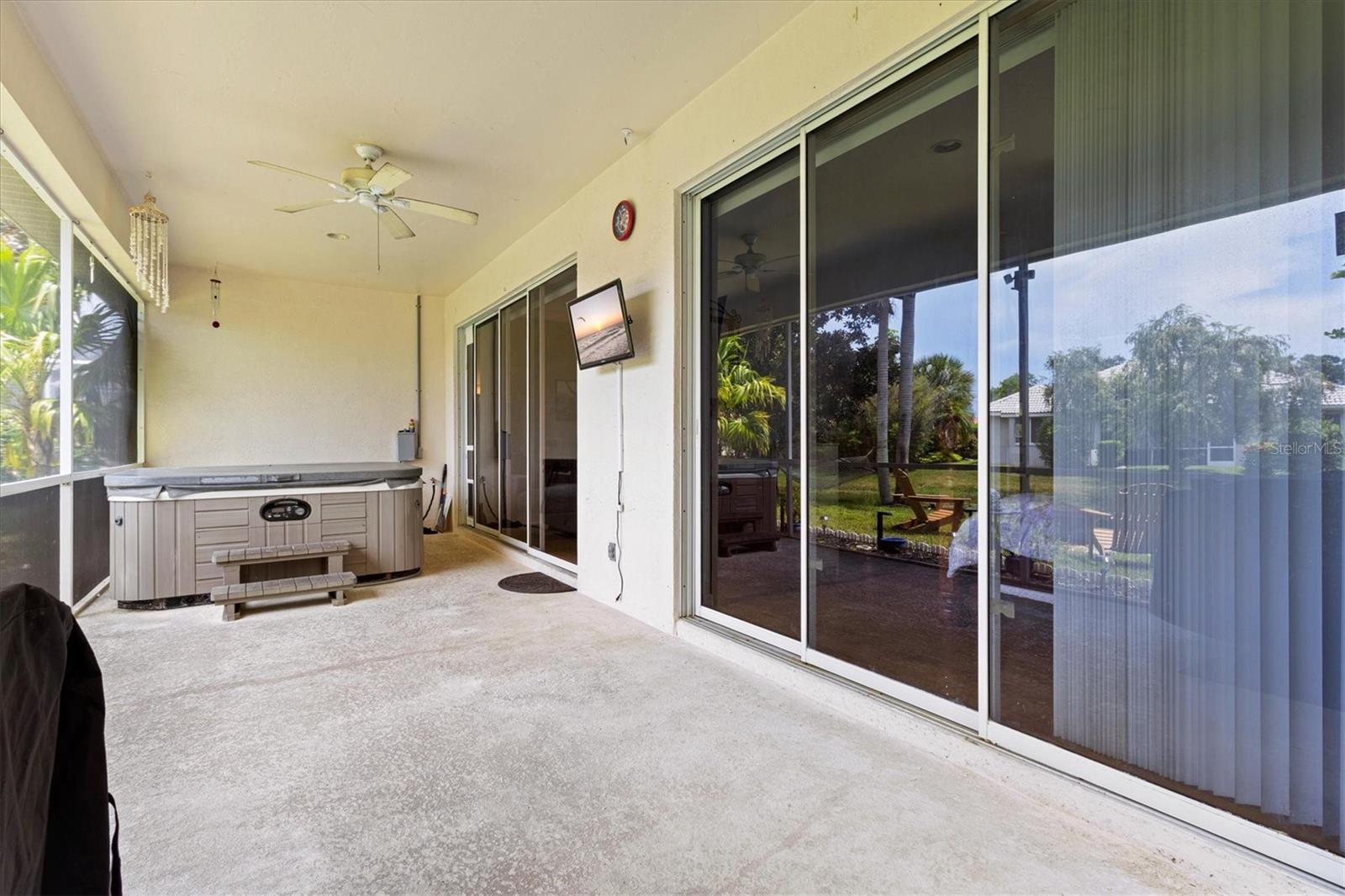 6252 Donnington Ct Property Photo 43