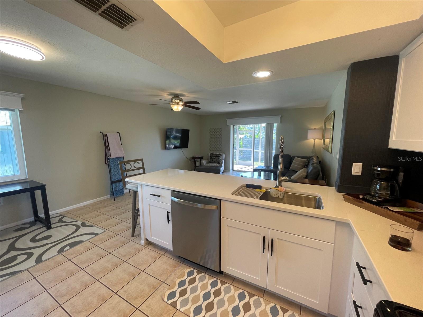 1774 Mova St Property Photo 3