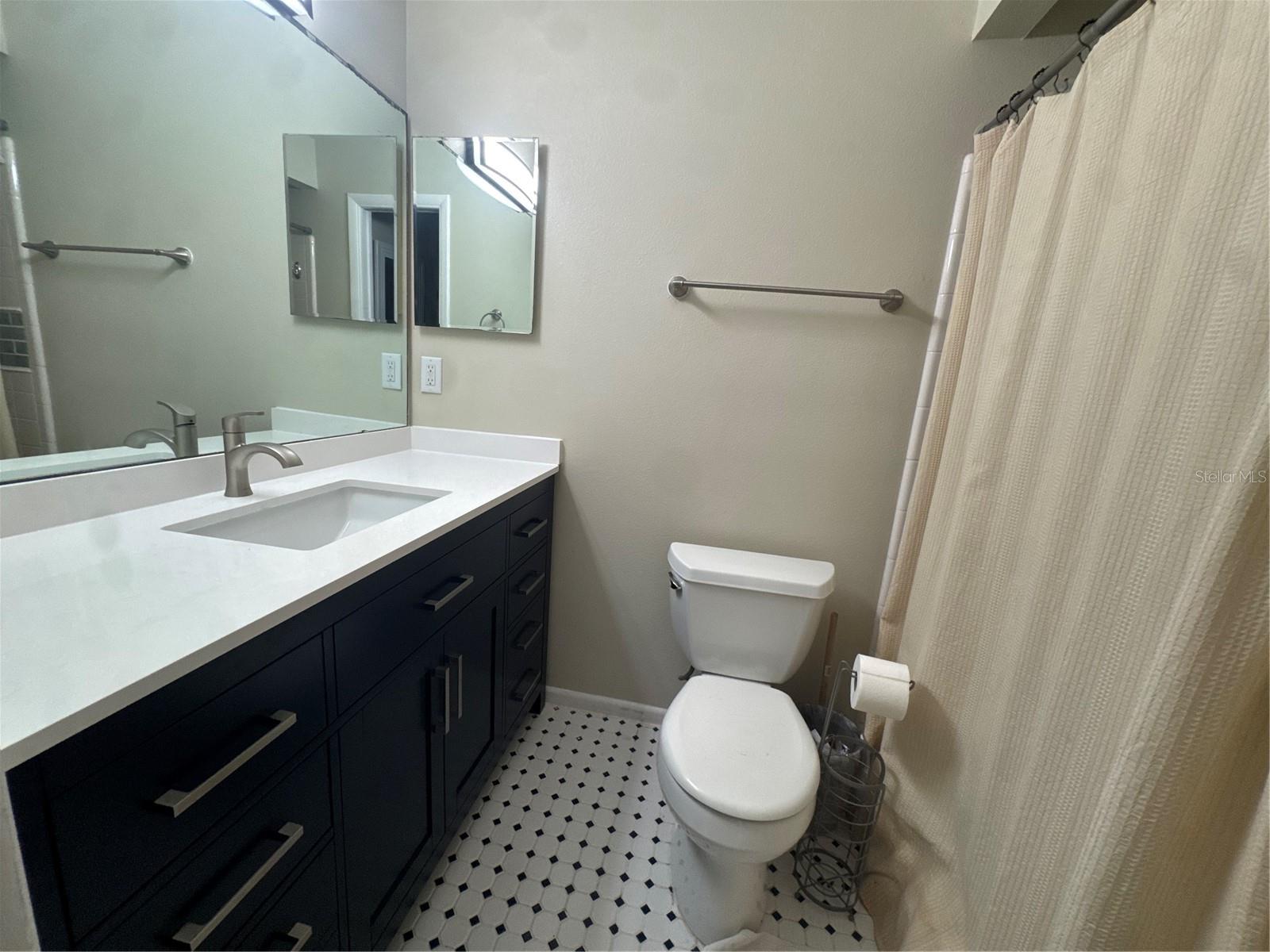 1774 Mova St Property Photo 8