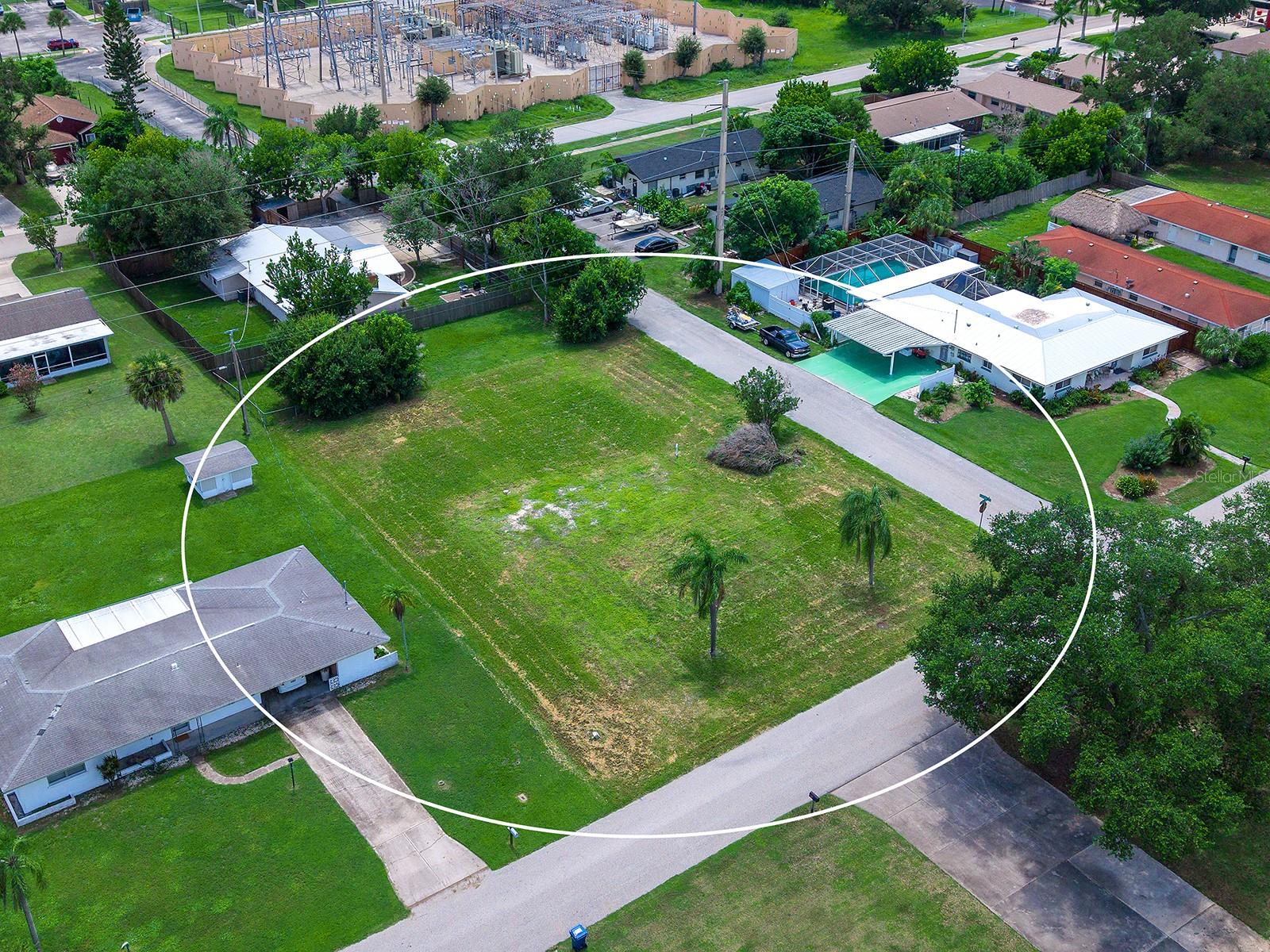 2110 Sandrala Dr Property Photo 8