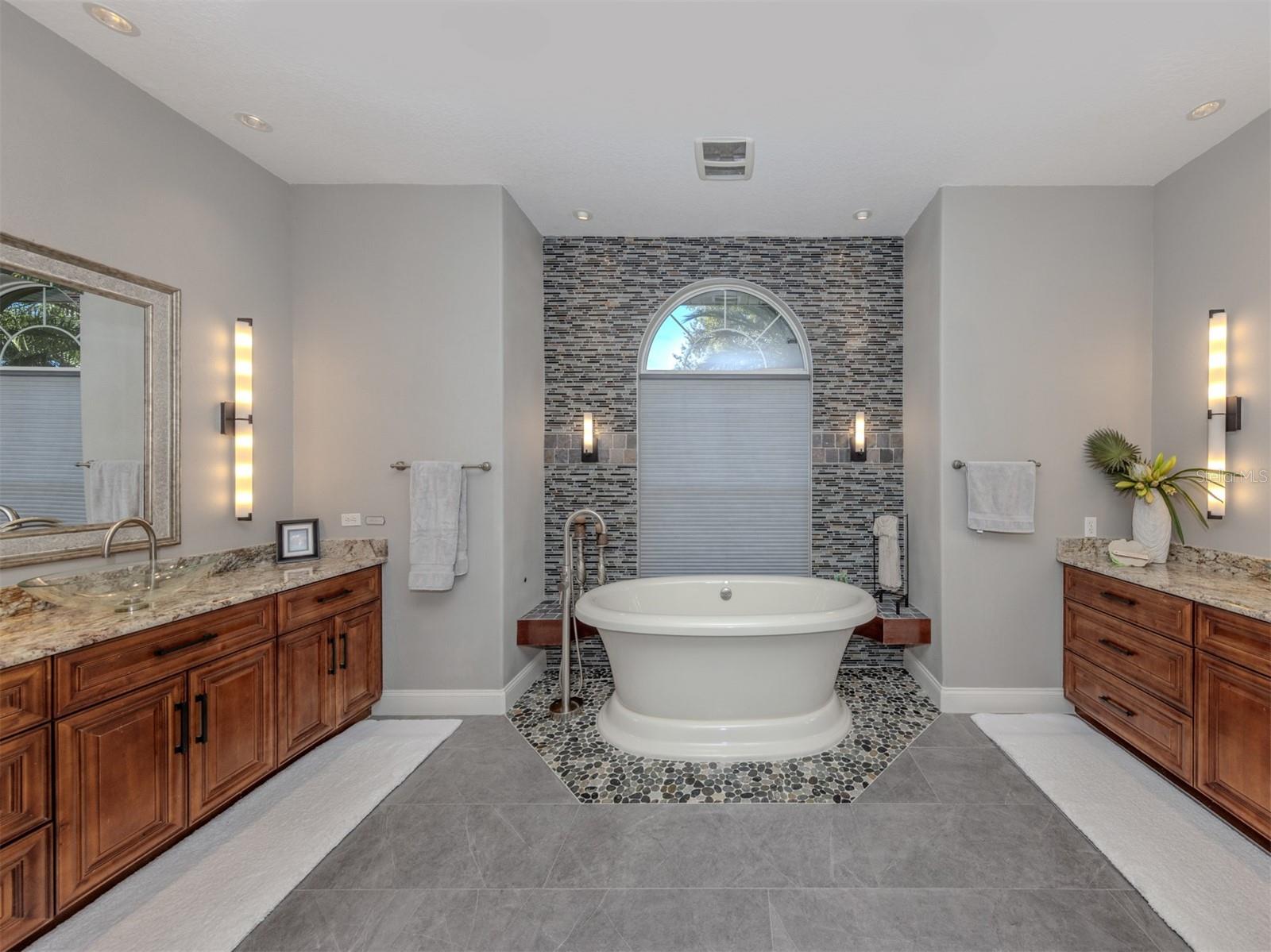 444 Tremingham Way Property Photo 47
