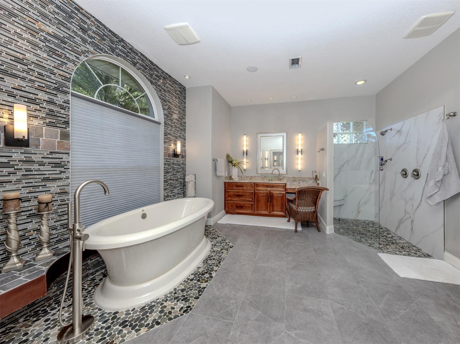 444 Tremingham Way Property Photo 48