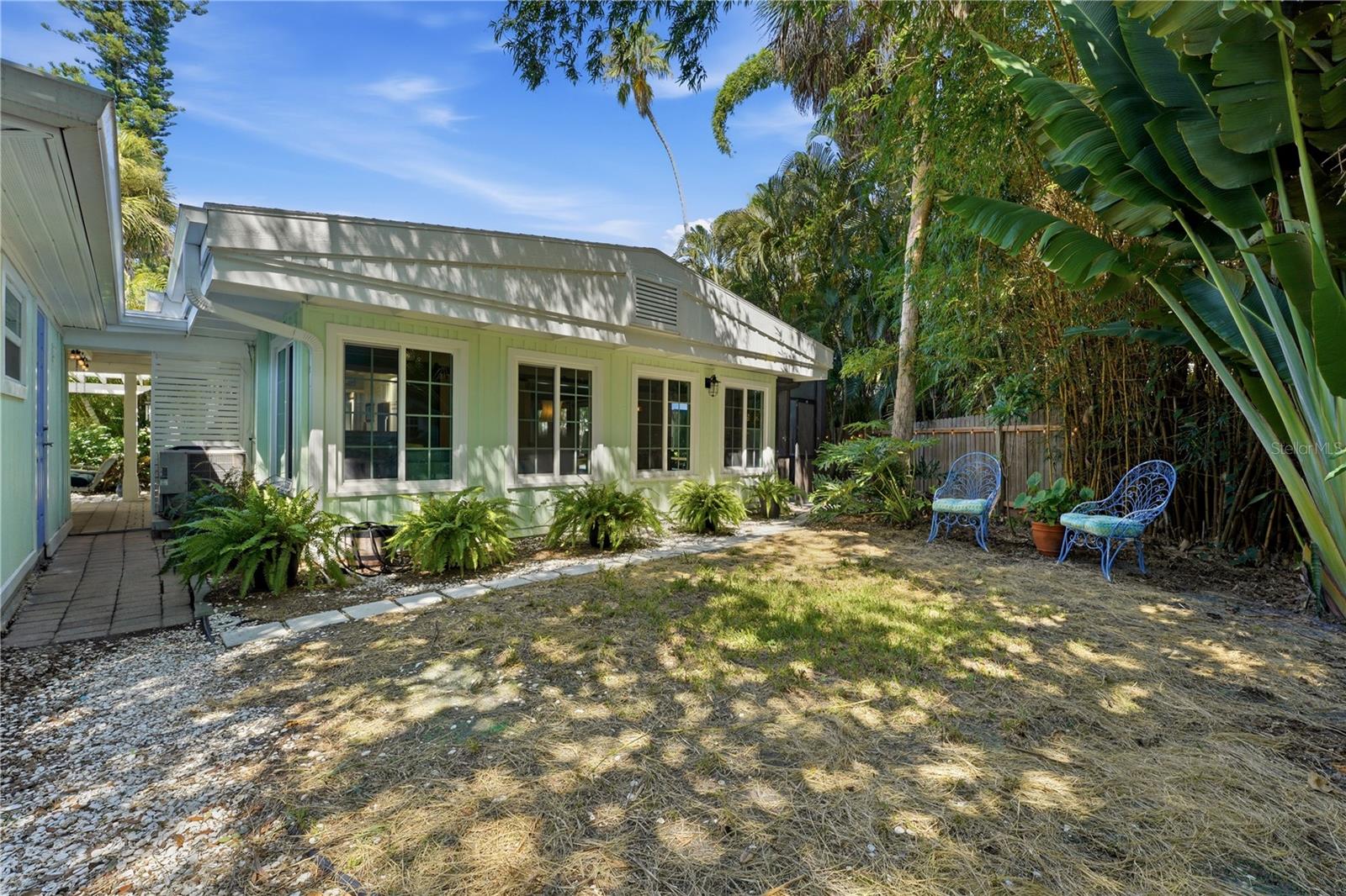 3424 Old Oak Dr Property Photo 2