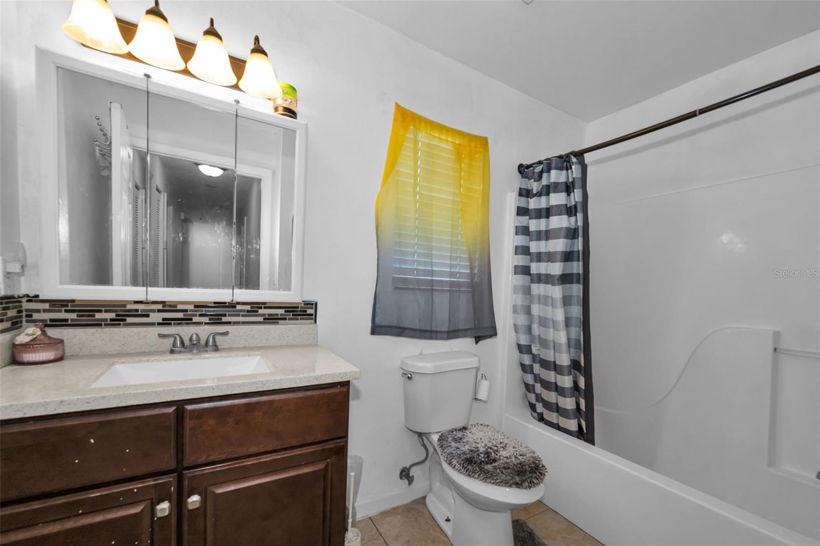 7526 Carolton Cir Property Photo 33