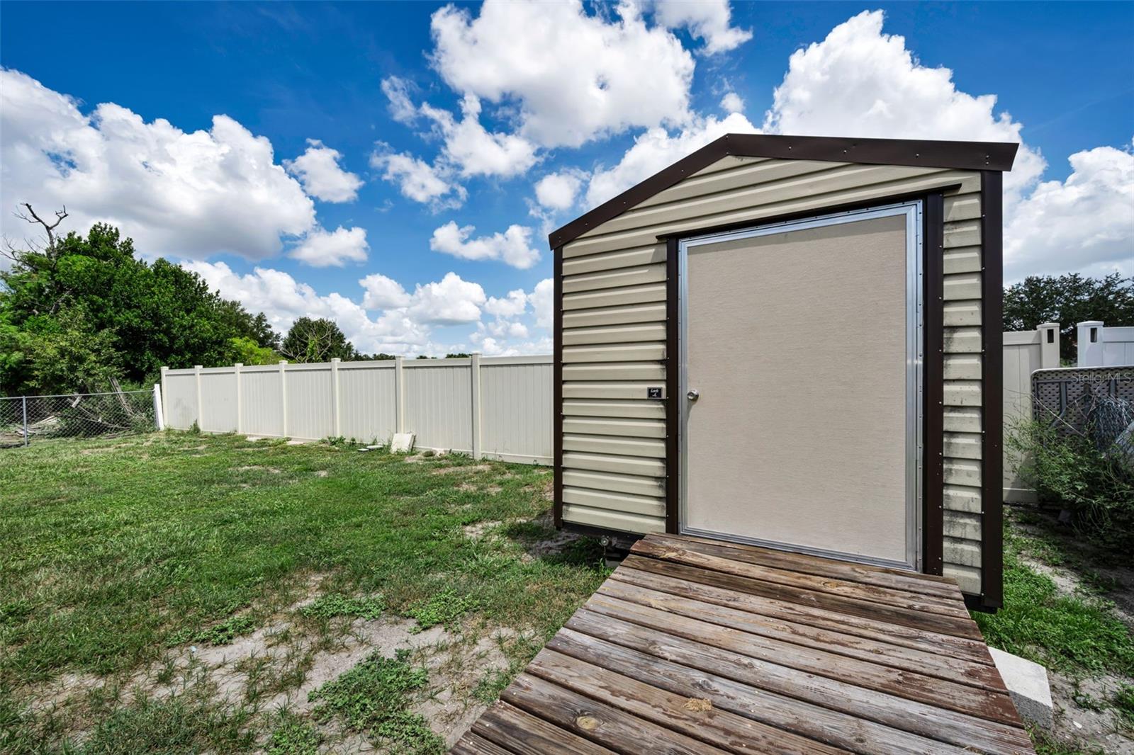 7526 Carolton Cir Property Photo 40