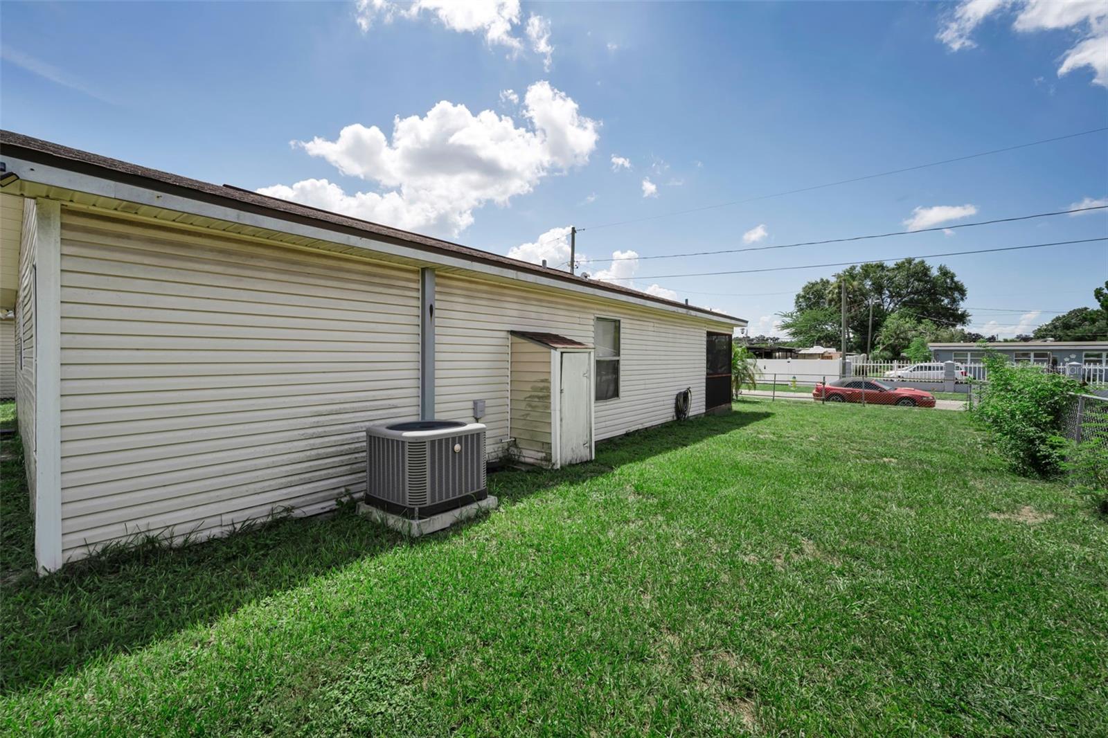 7526 Carolton Cir Property Photo 41