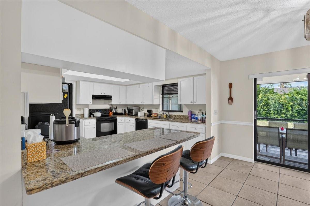 5031 Brandeis Cir S Property Photo 13