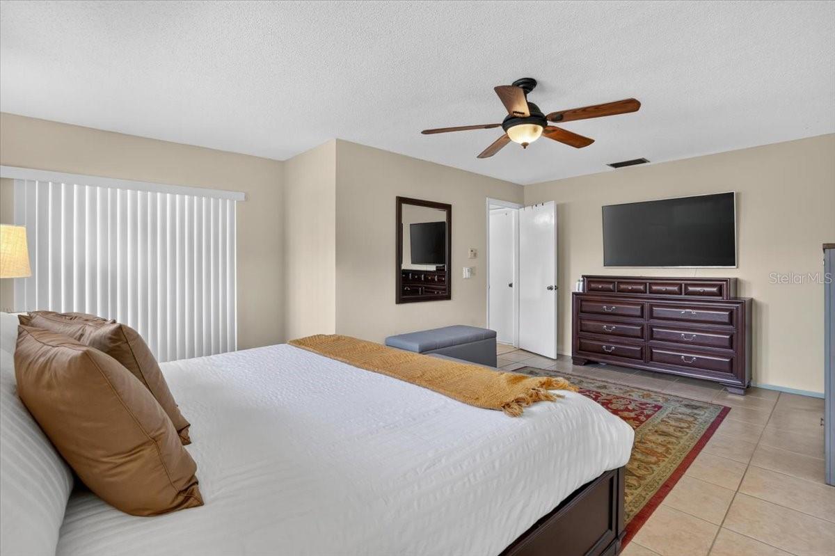 5031 Brandeis Cir S Property Photo 18