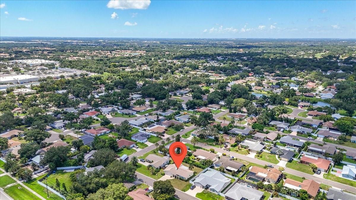 5031 Brandeis Cir S Property Photo 33