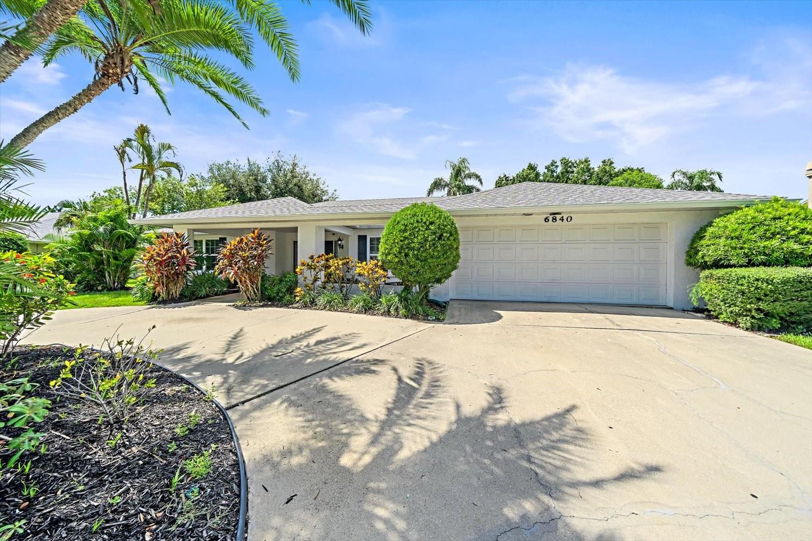 6840 Country Lakes Cir Property Photo 4