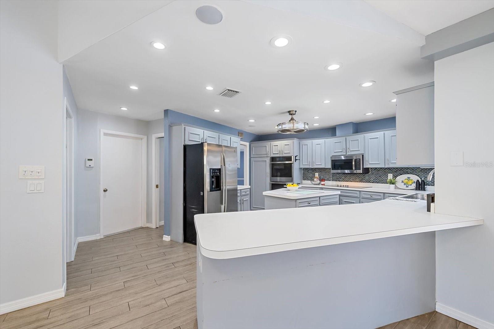 6840 Country Lakes Cir Property Photo 13