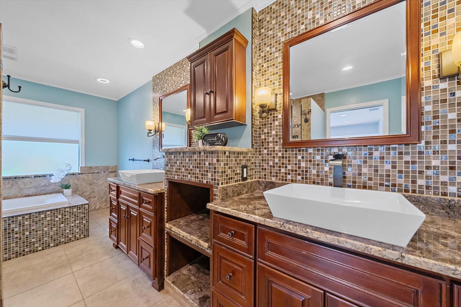 6840 Country Lakes Cir Property Photo 16