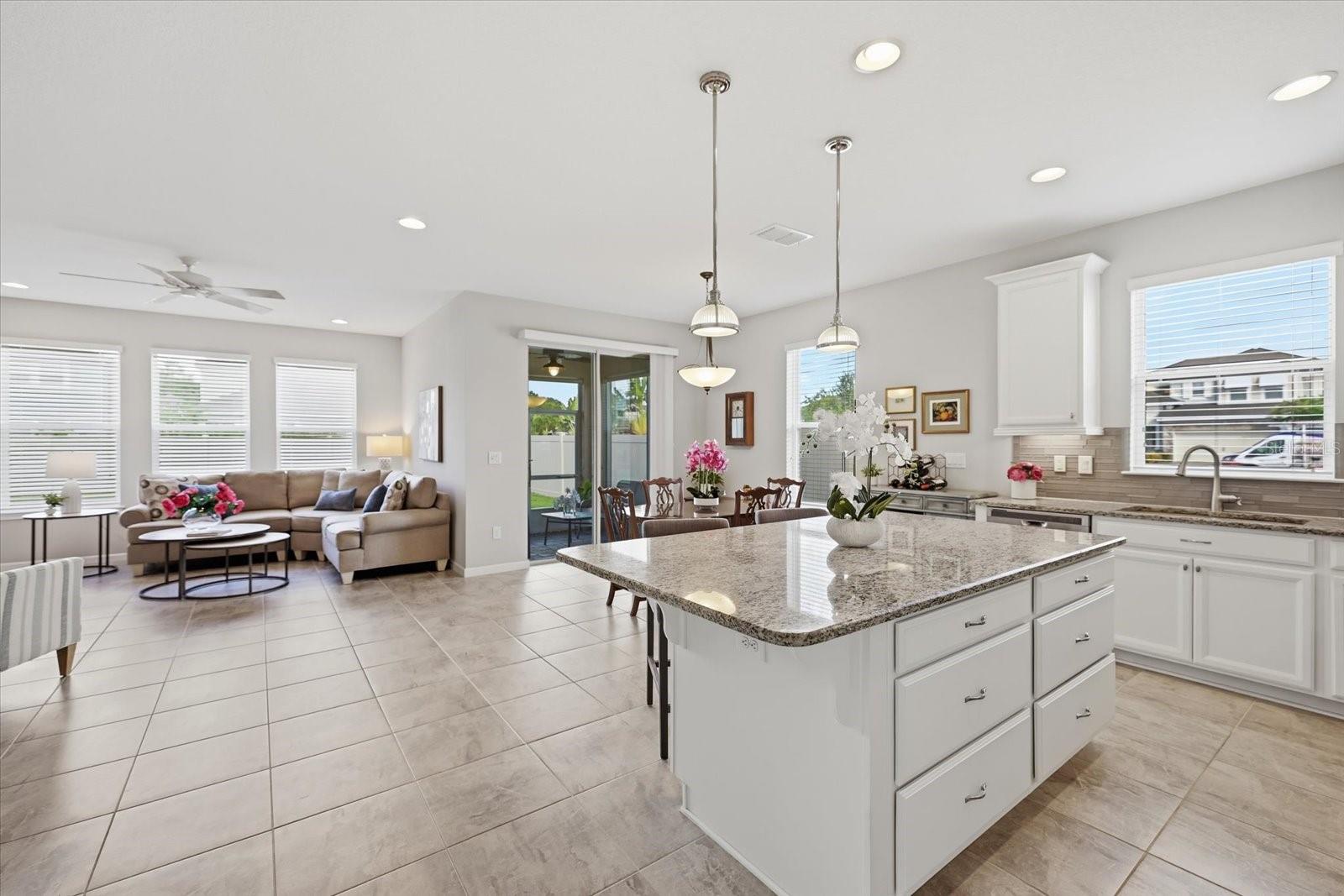 11243 Spring Gate Trl Property Photo 6