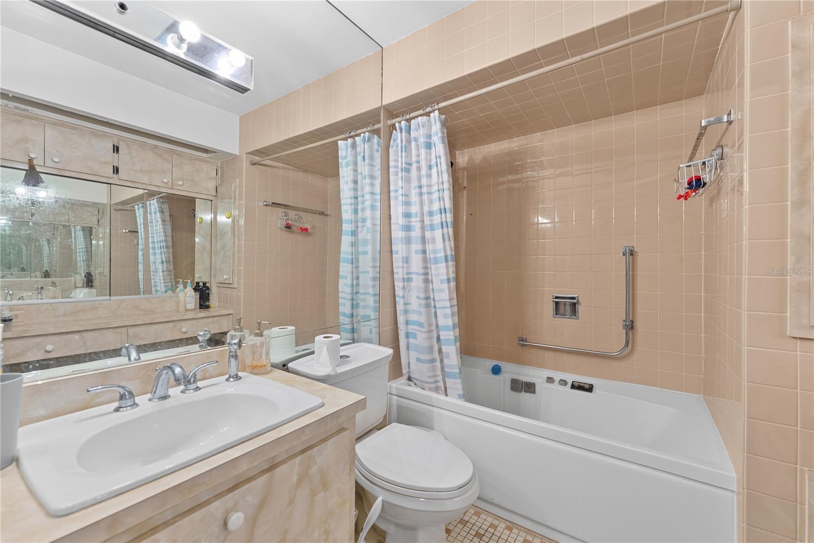 8414 N Grady Ave Property Photo 8