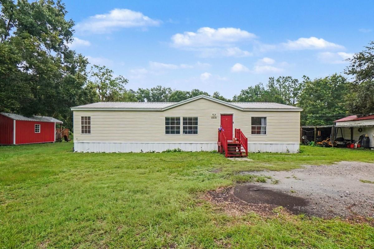 5031 Elm Dr Property Photo 2