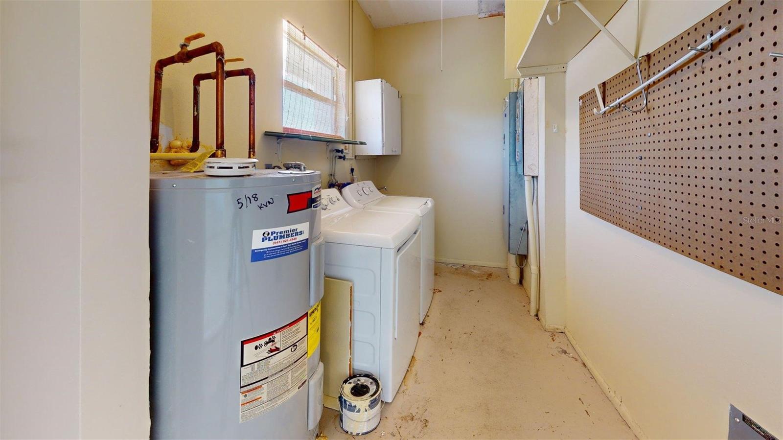 1213 Glen Oaks Dr E Property Photo 27