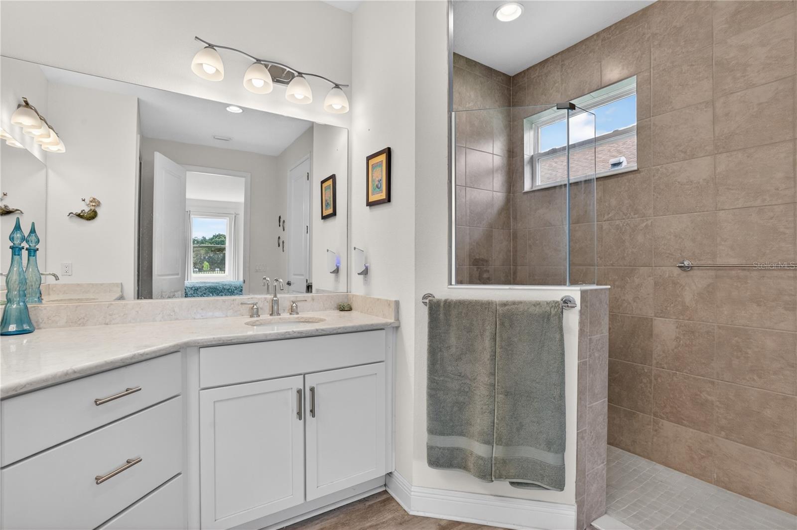 12923 Rainwashed Loop Property Photo 18