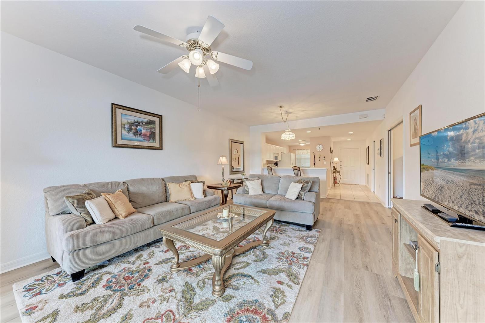 6326 Grand Oak Cir #203 Property Photo 10