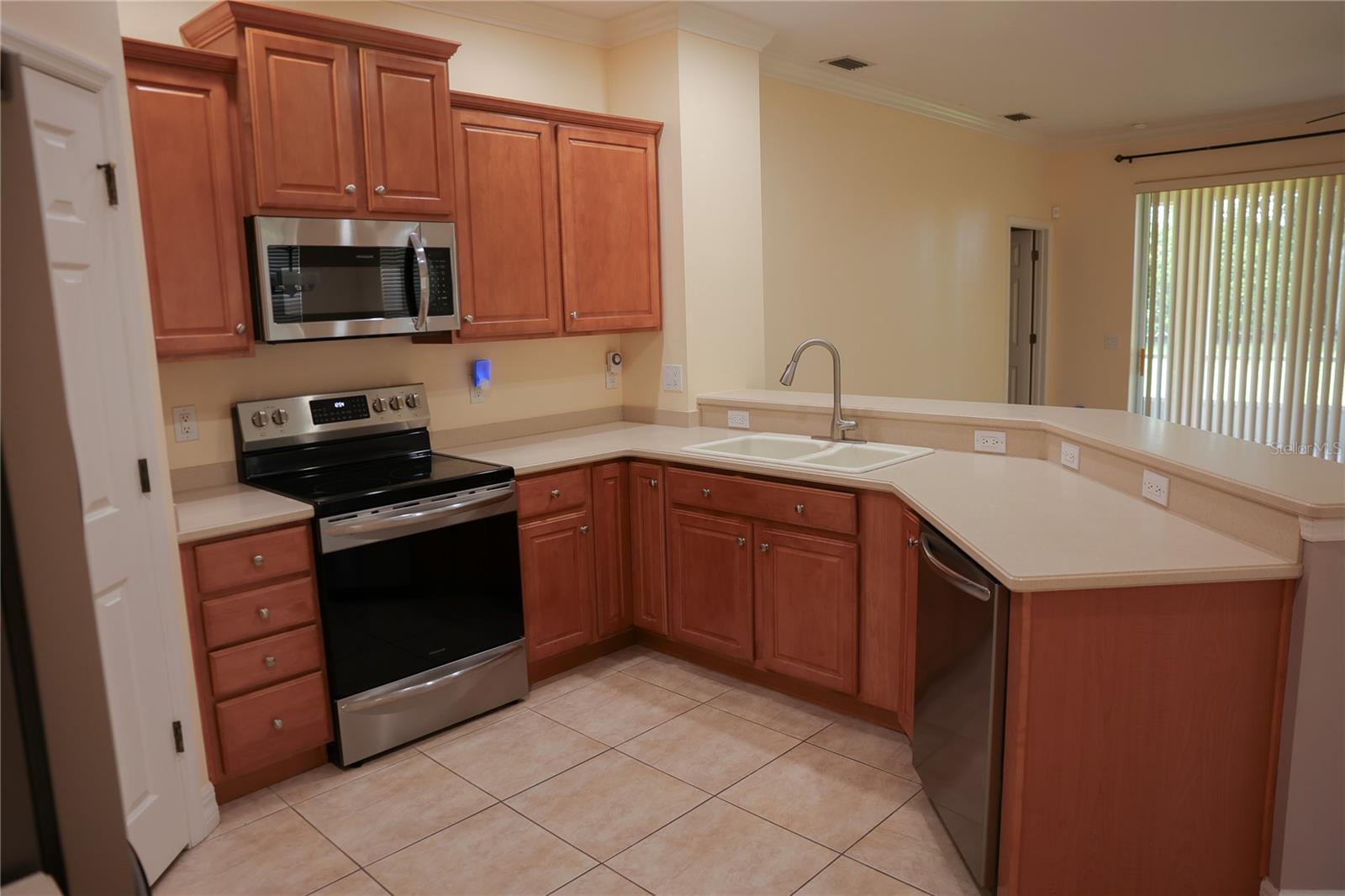 11505 52nd Ct E Property Photo 6