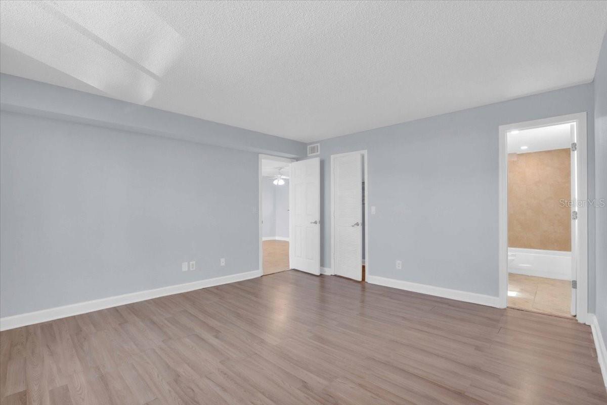 2755 Coconut Bay Ln #3f Property Photo 7