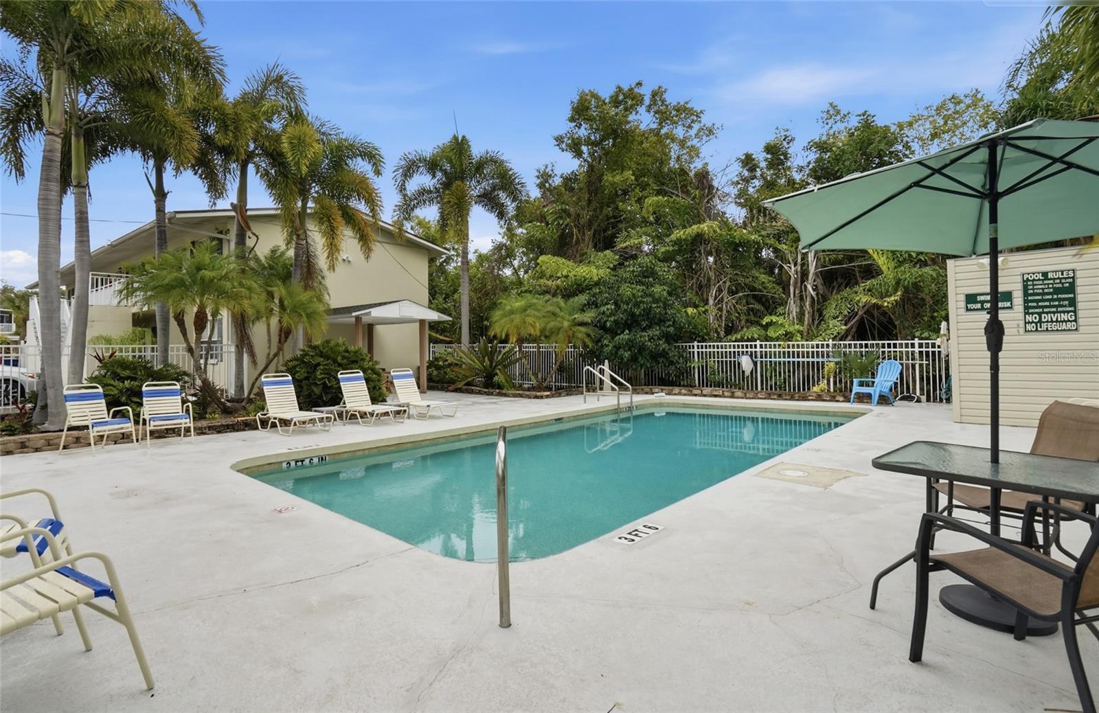 1644 Redwood St #apt D Property Photo 10