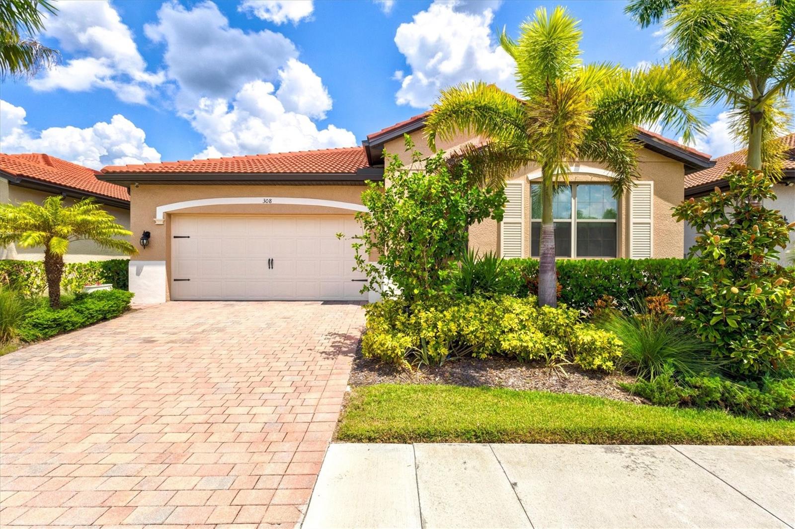 308 Soliera St Property Photo 1