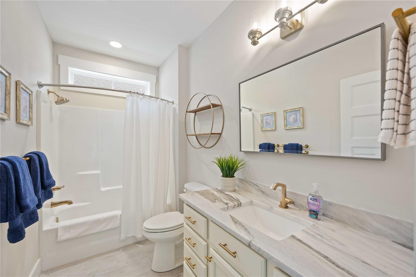 1623 8th Ave W Property Photo 17