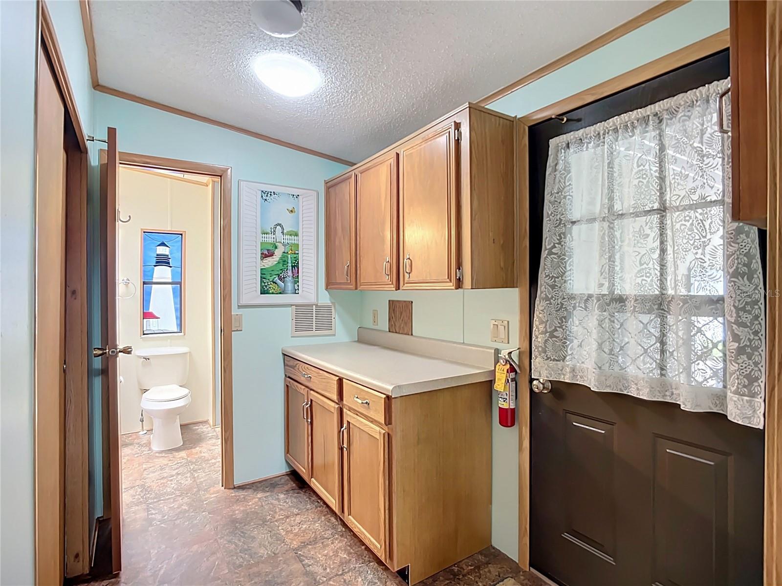 89 Whipporwill Ct Property Photo 31