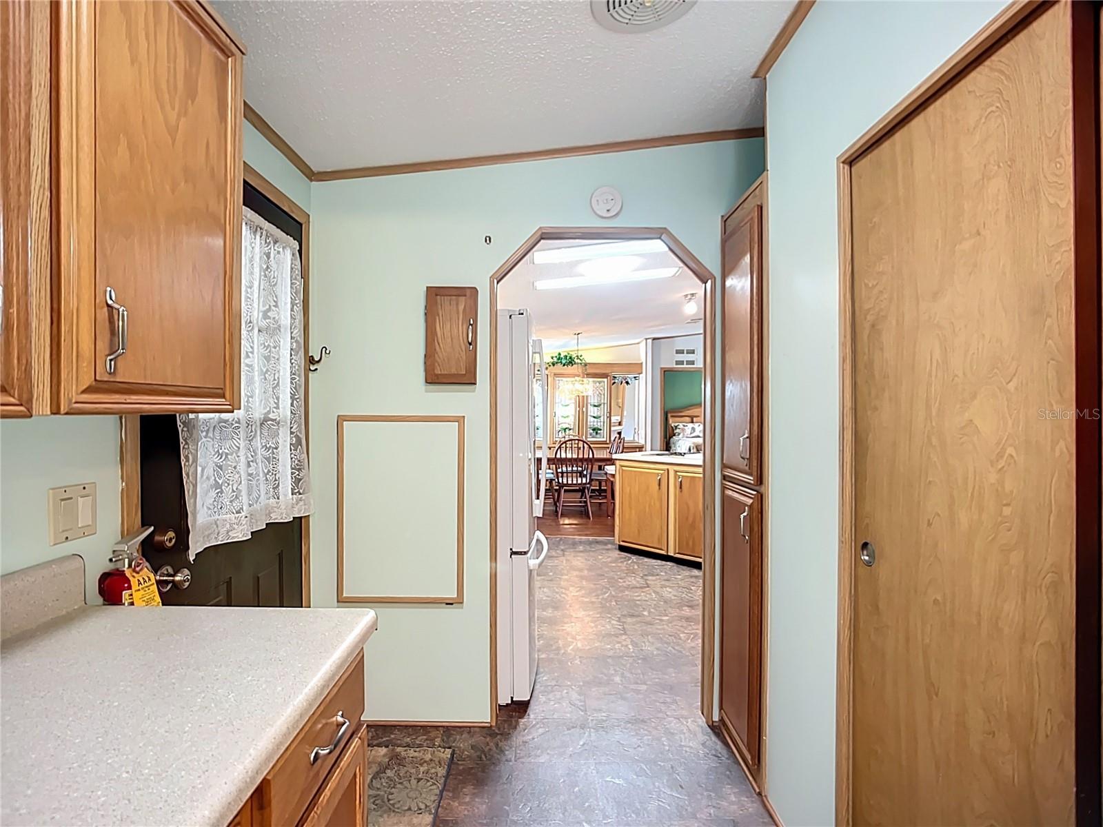 89 Whipporwill Ct Property Photo 32
