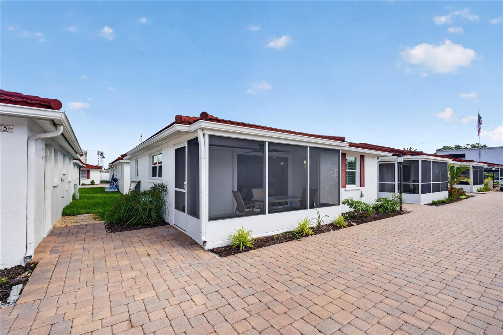 6154 Midnight Pass Rd #villa4c Property Photo 4